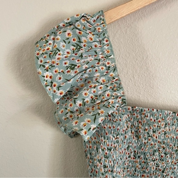 NWT Lulus Flourishing Dreams Floral Print Crop Top Mint Green Size Medium - Picture 9 of 12